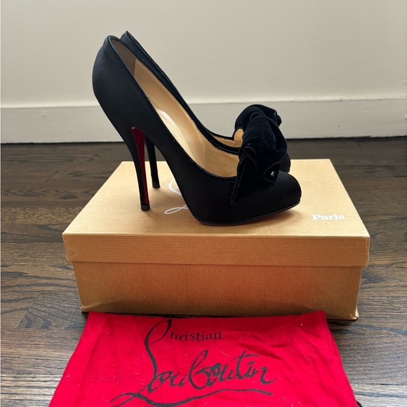 Christian Louboutin Lady Page 120 Satin/Velvet pumps, size 38 - Picture 3 of 11